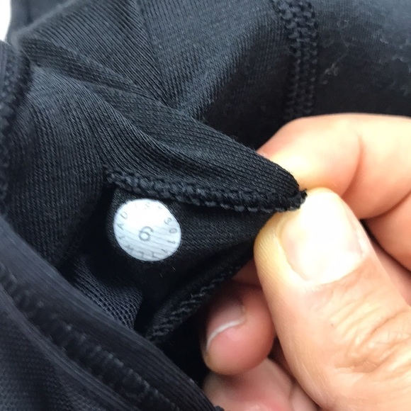 Lululemon Pushing Limits Tank Black - Picture 6 of 7